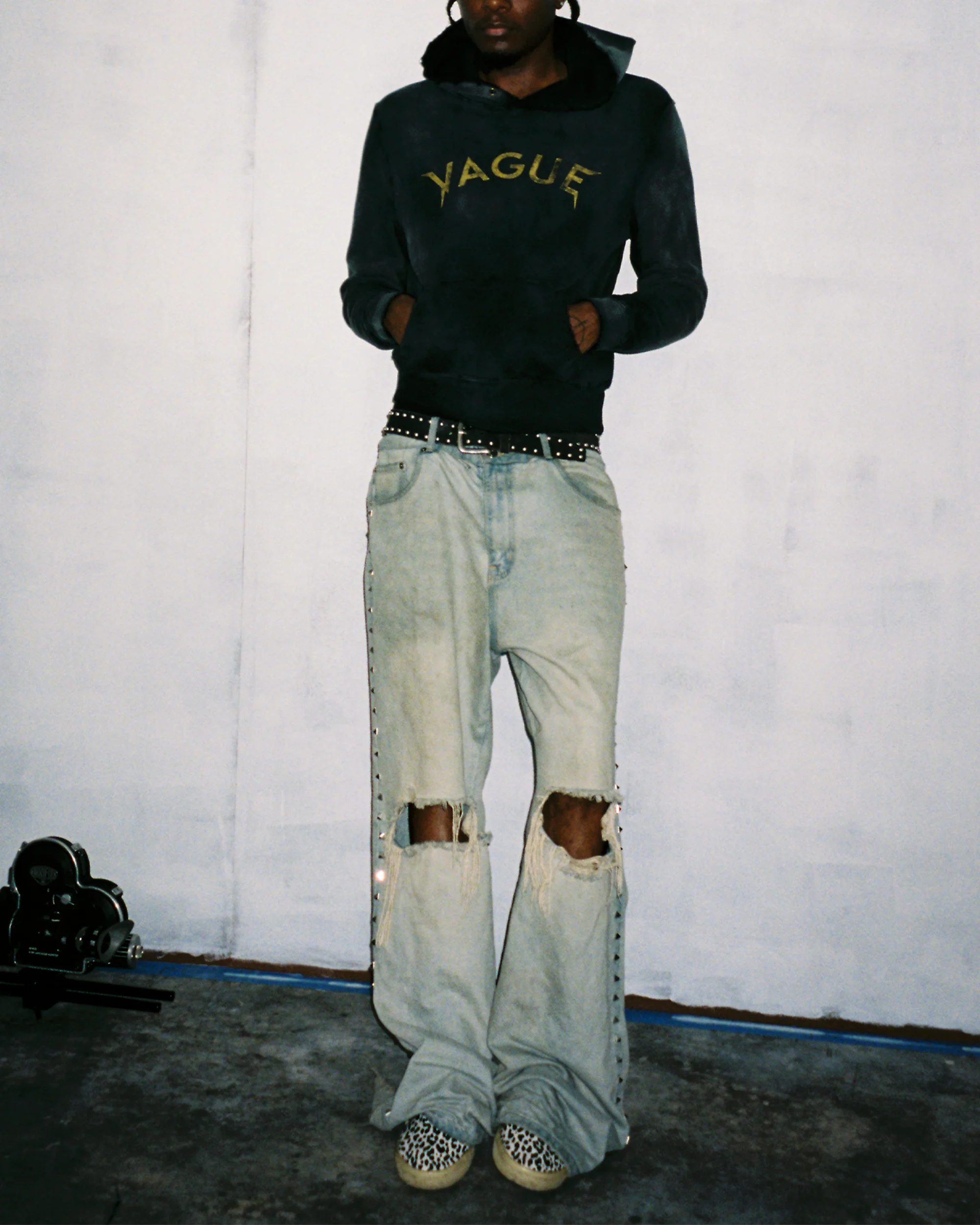 '85 FLARED DENIM [LIGHT WASH] - Image 3