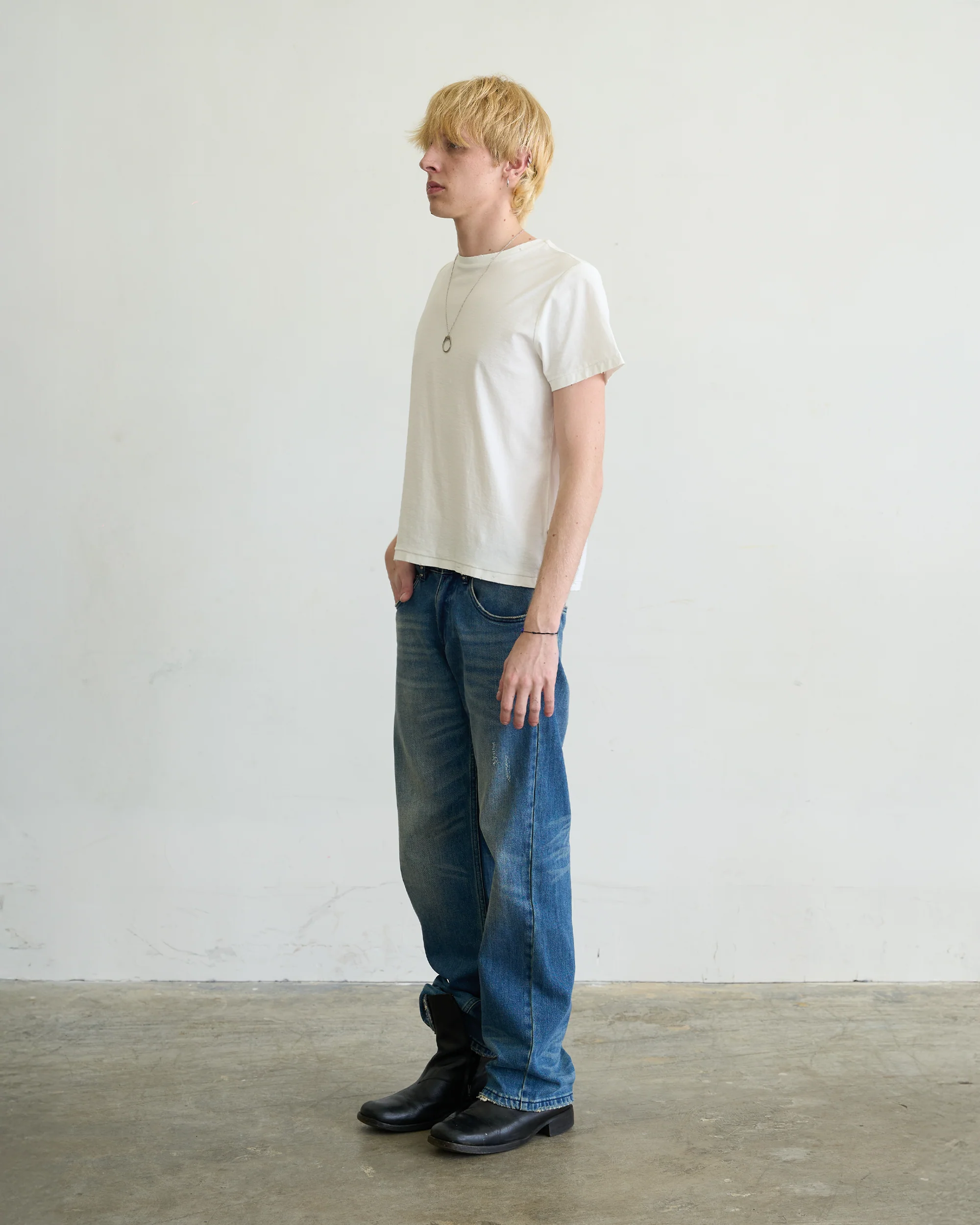 BEATNIK TEE [WHITE] - Image 5