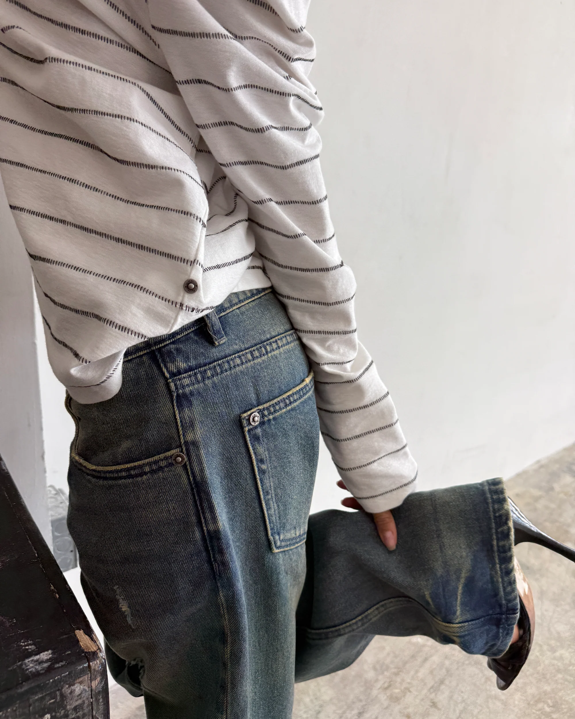 CIGARETTE BOOTCUT DENIM [BRUISED] - Image 12