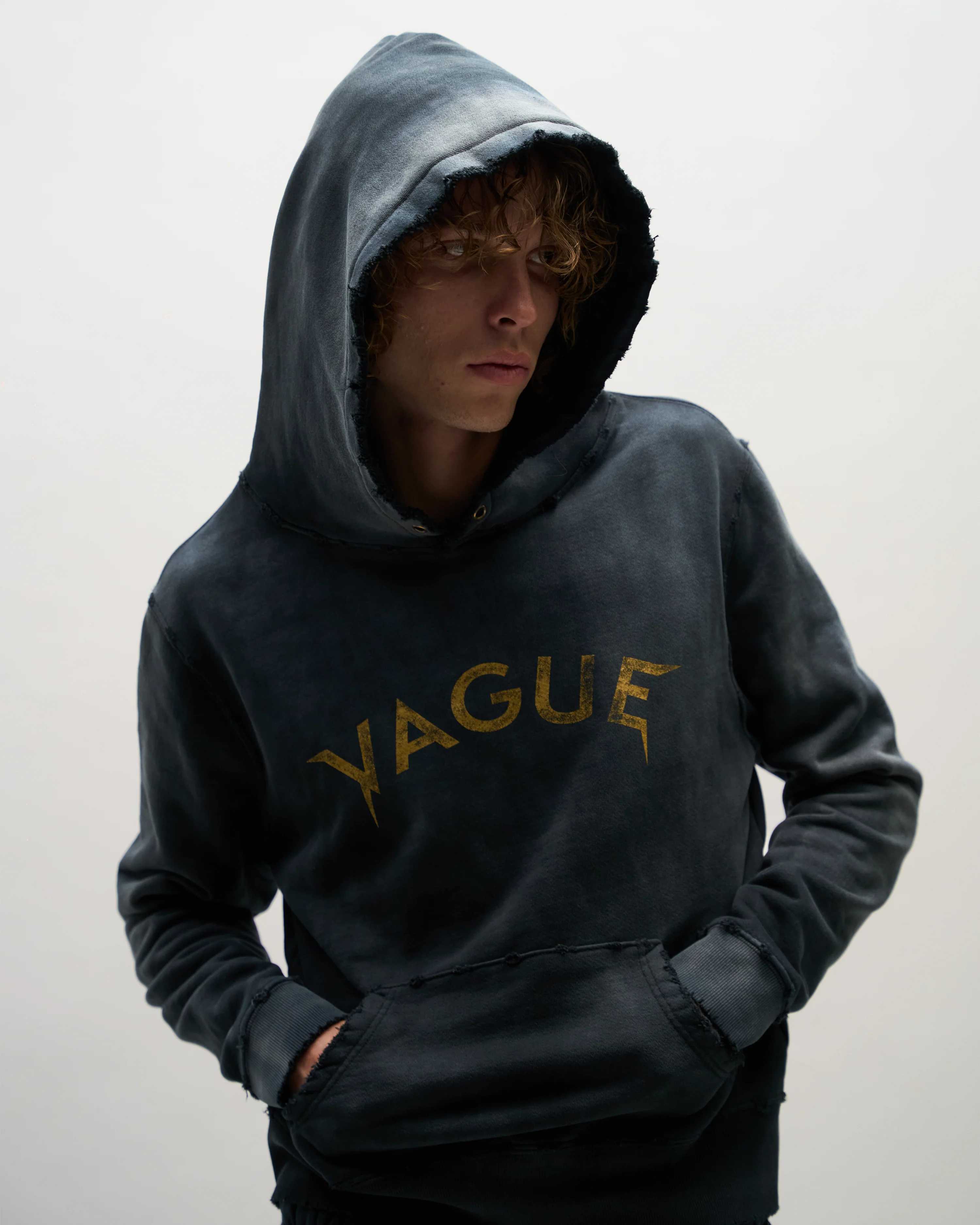 LOGO HOODIE [GOLD] - Image 4