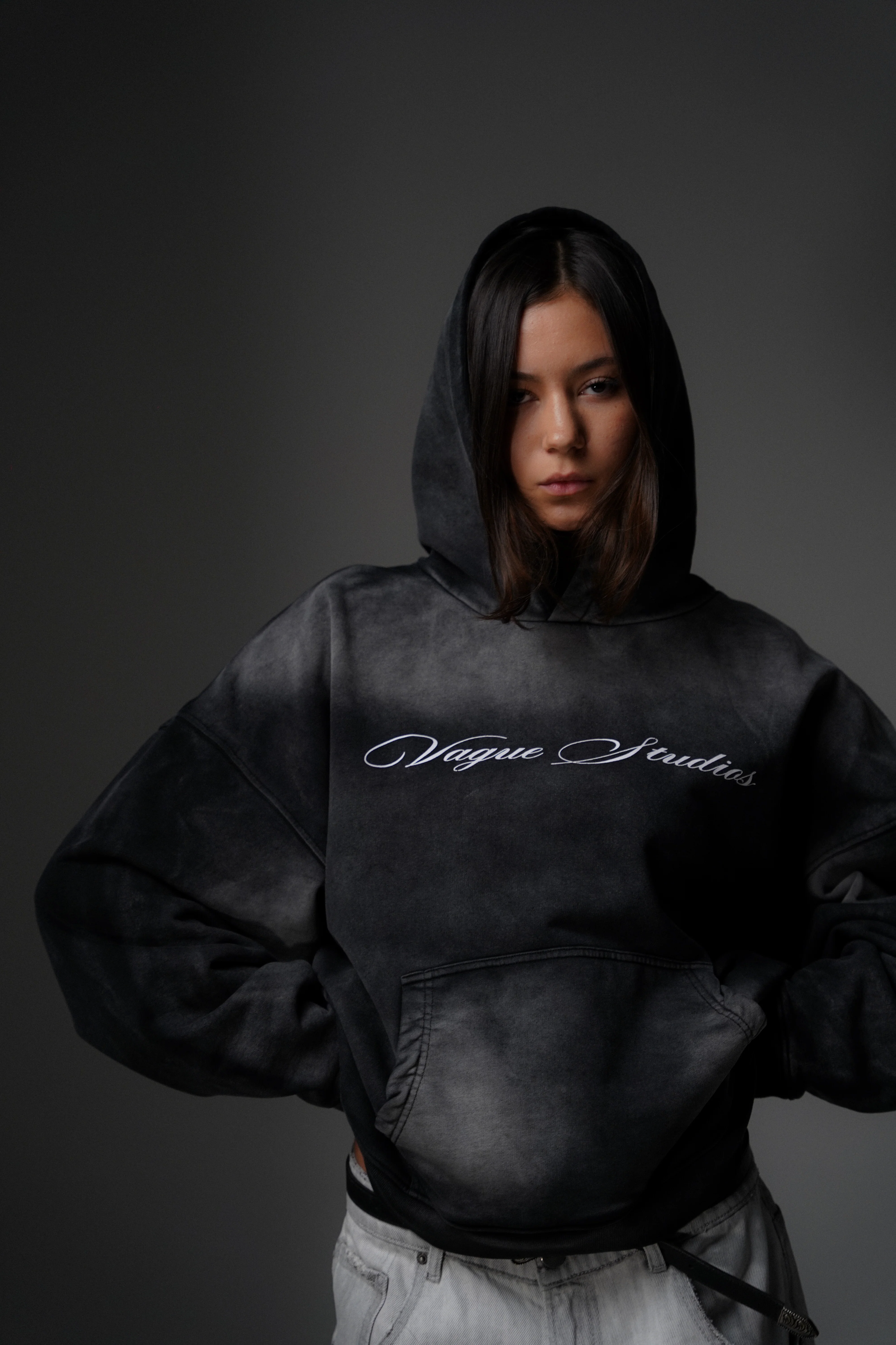 SCRIPT HOODIE [SUNBEAT BLACK] - Image 3