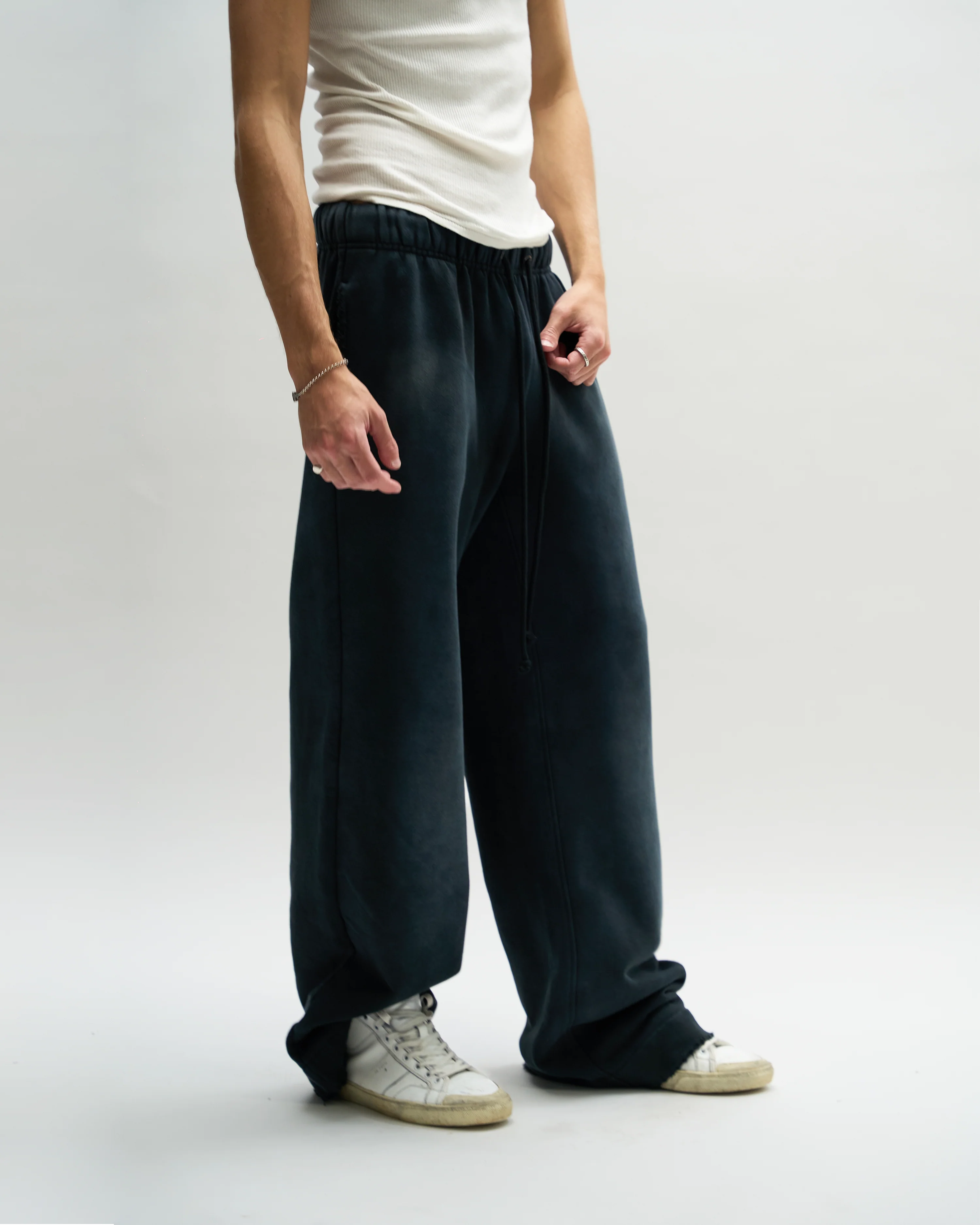 STUDIO SWEATPANTS [SUNBEAT BLACK] - Image 4