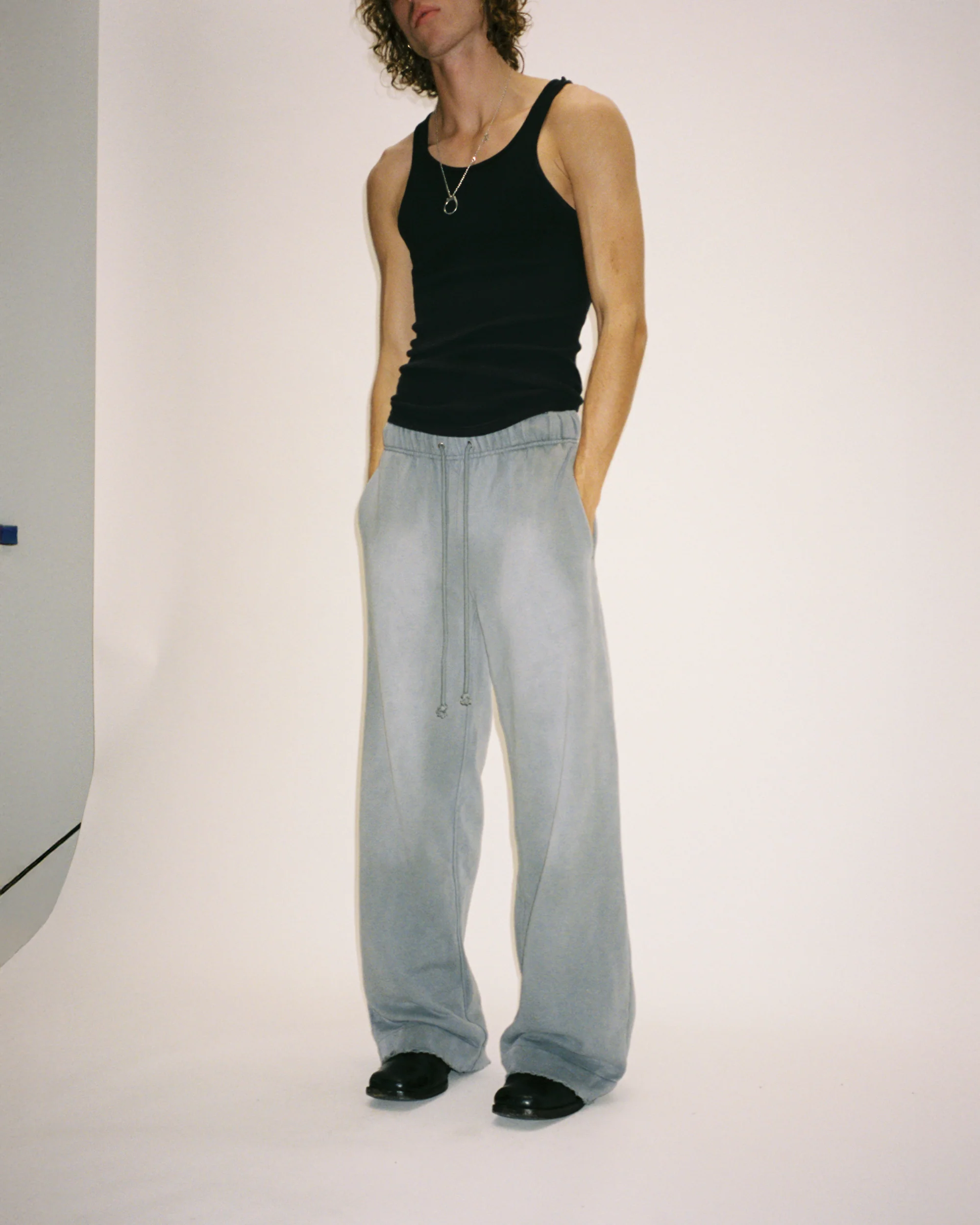 STUDIO SWEATPANTS [SUNBEAT GREY] - Image 4
