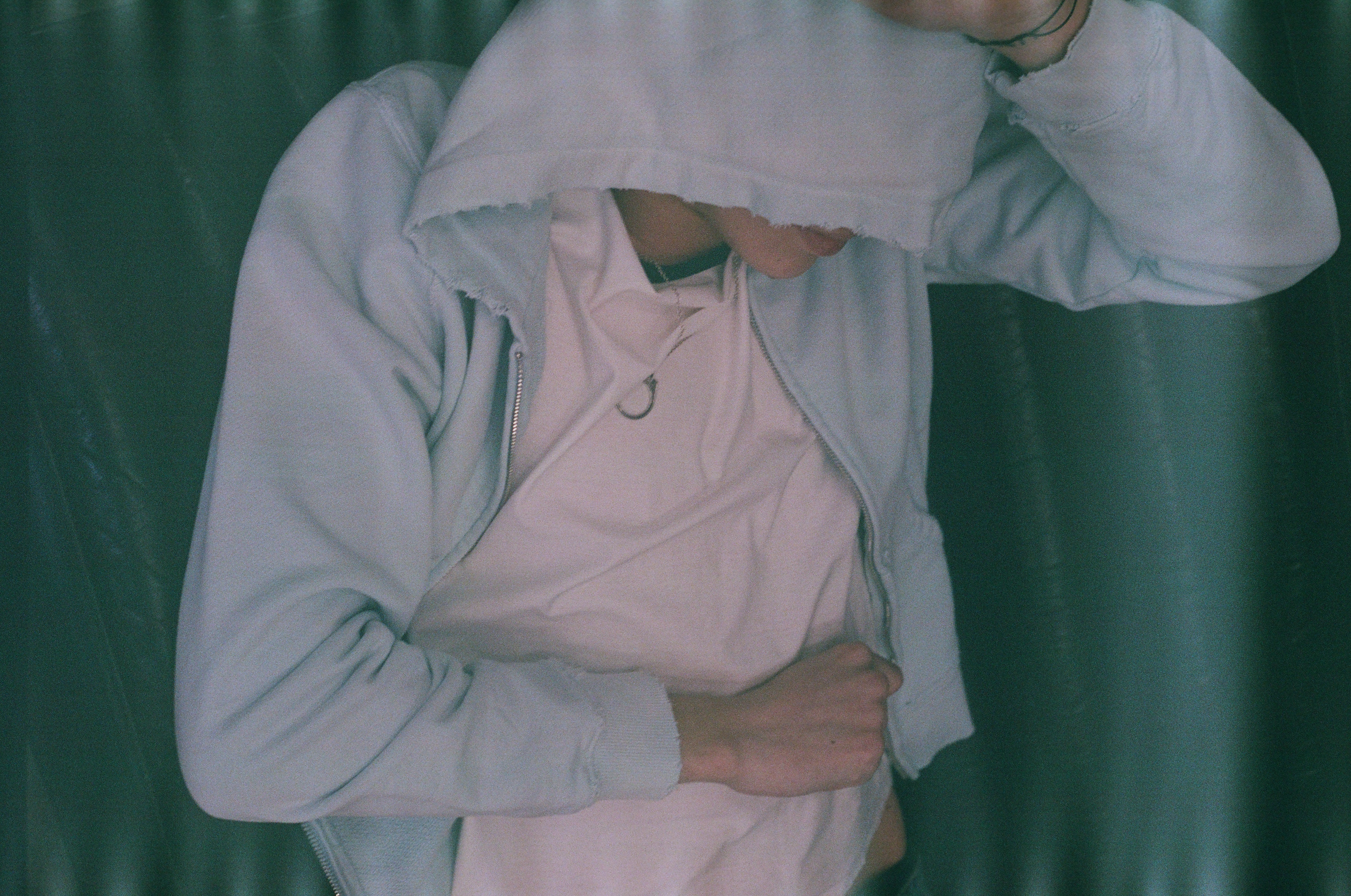 STUDIO ZIP-UP [ICE] - Image 12