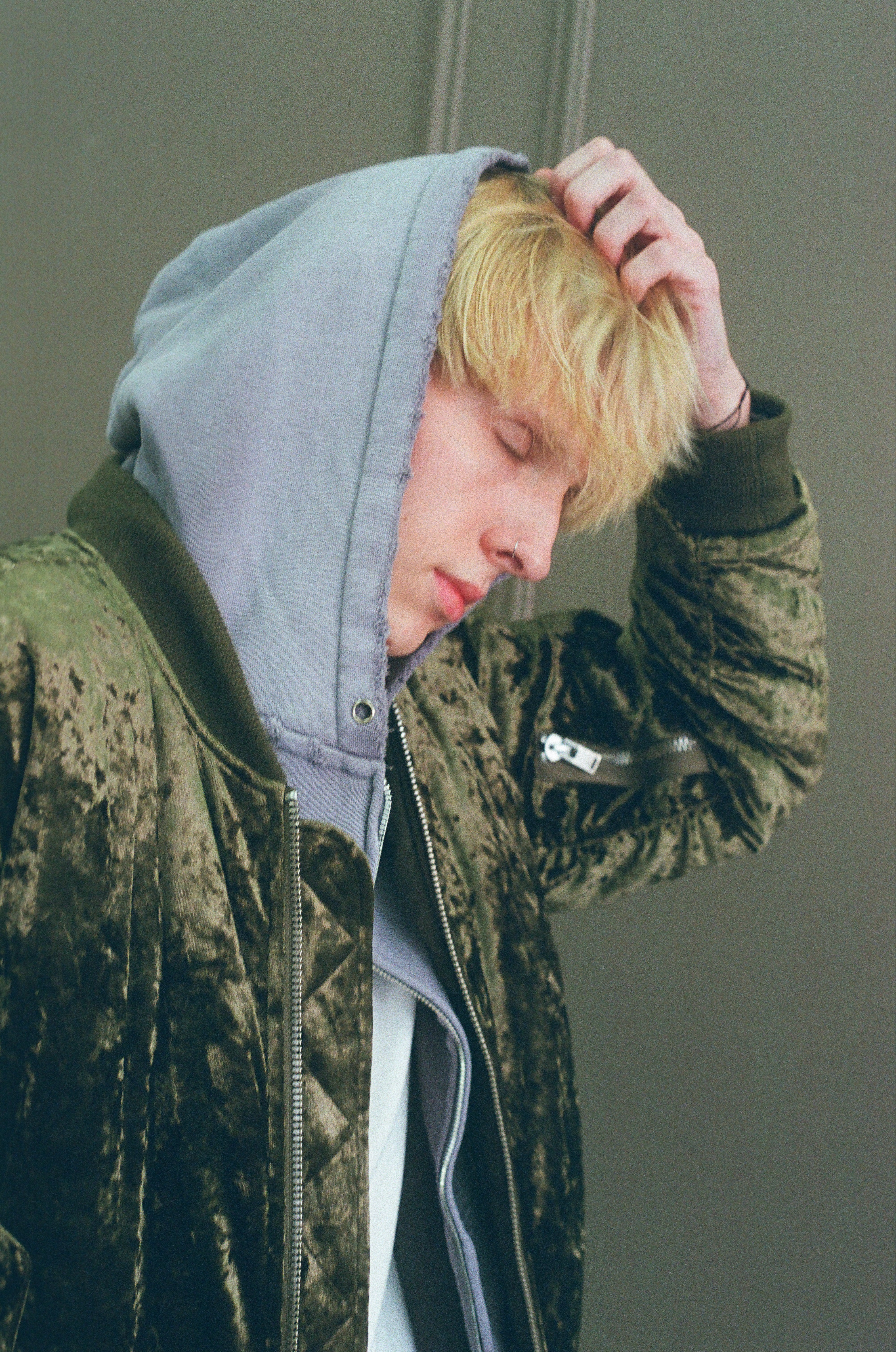 STUDIO ZIP-UP [SUNBEAT GREY] - Image 13