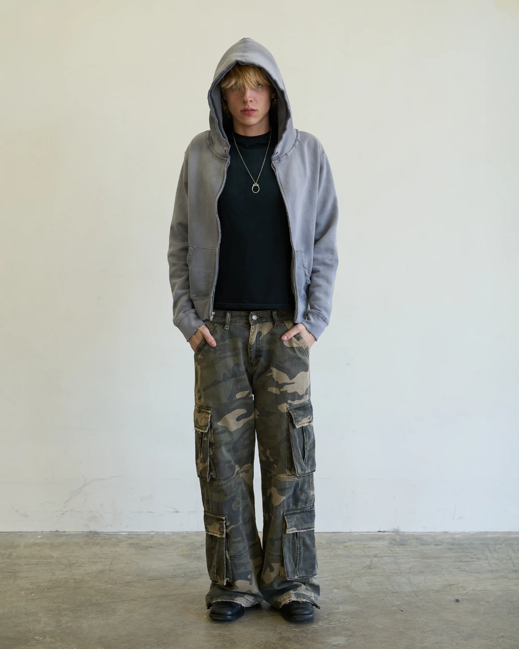 STUDIO ZIP-UP [SUNBEAT GREY] - Image 8