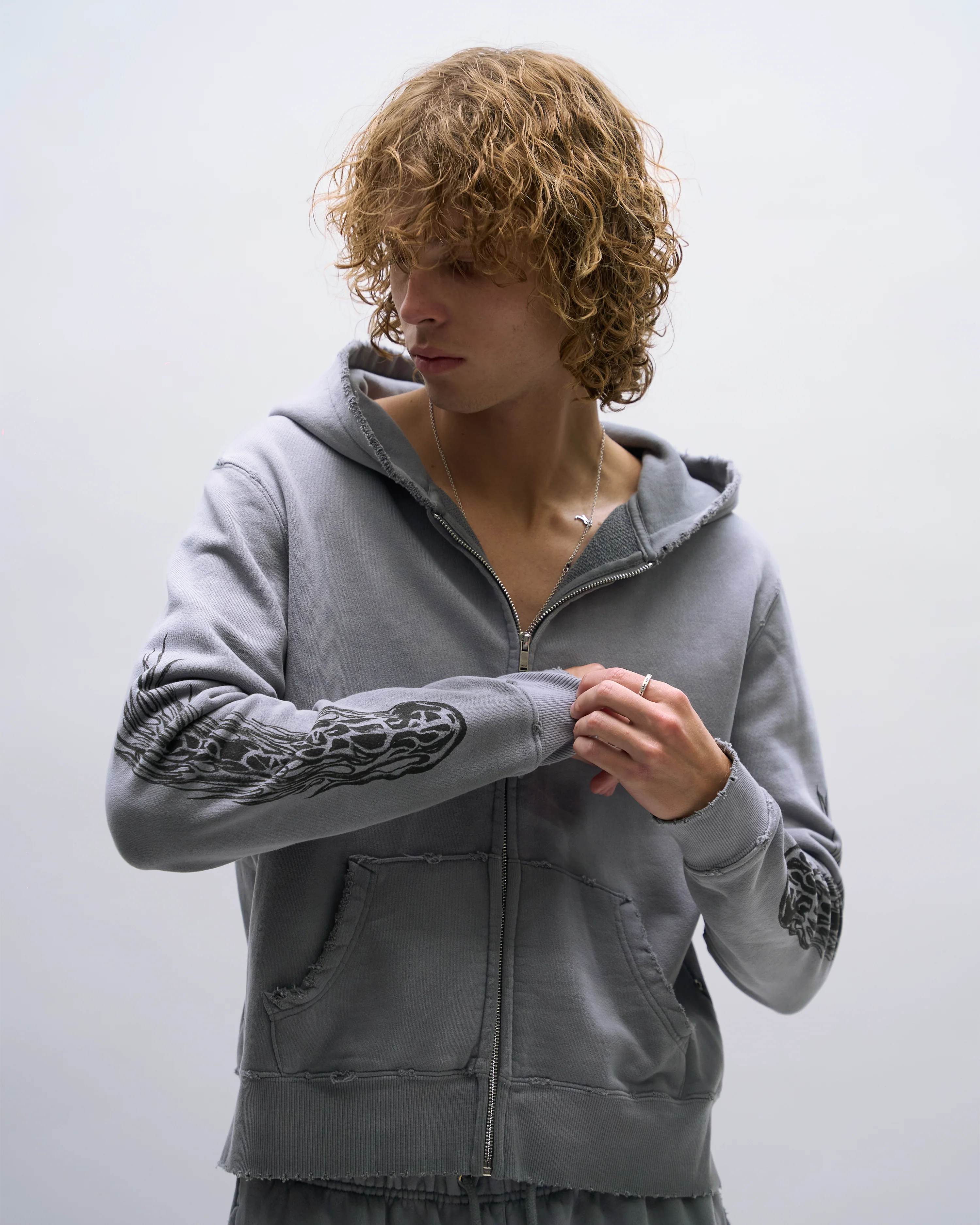 THRASH ZIP-UP [GREY] - Image 3